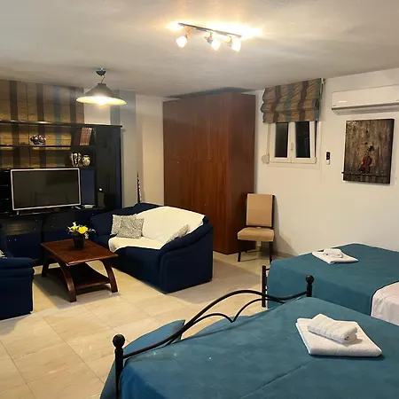 Apartment 50m From *