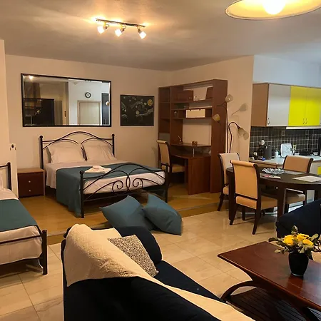 50m From * PalaiónTsiflíkion